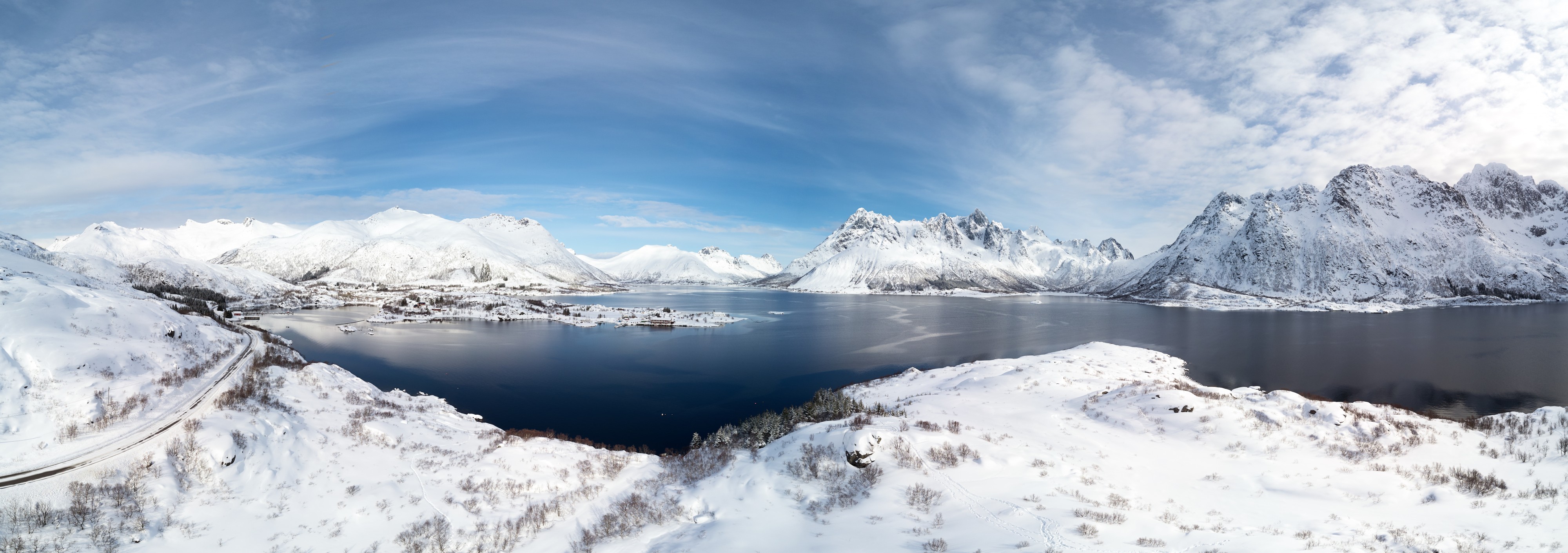 Austnesfjord pano