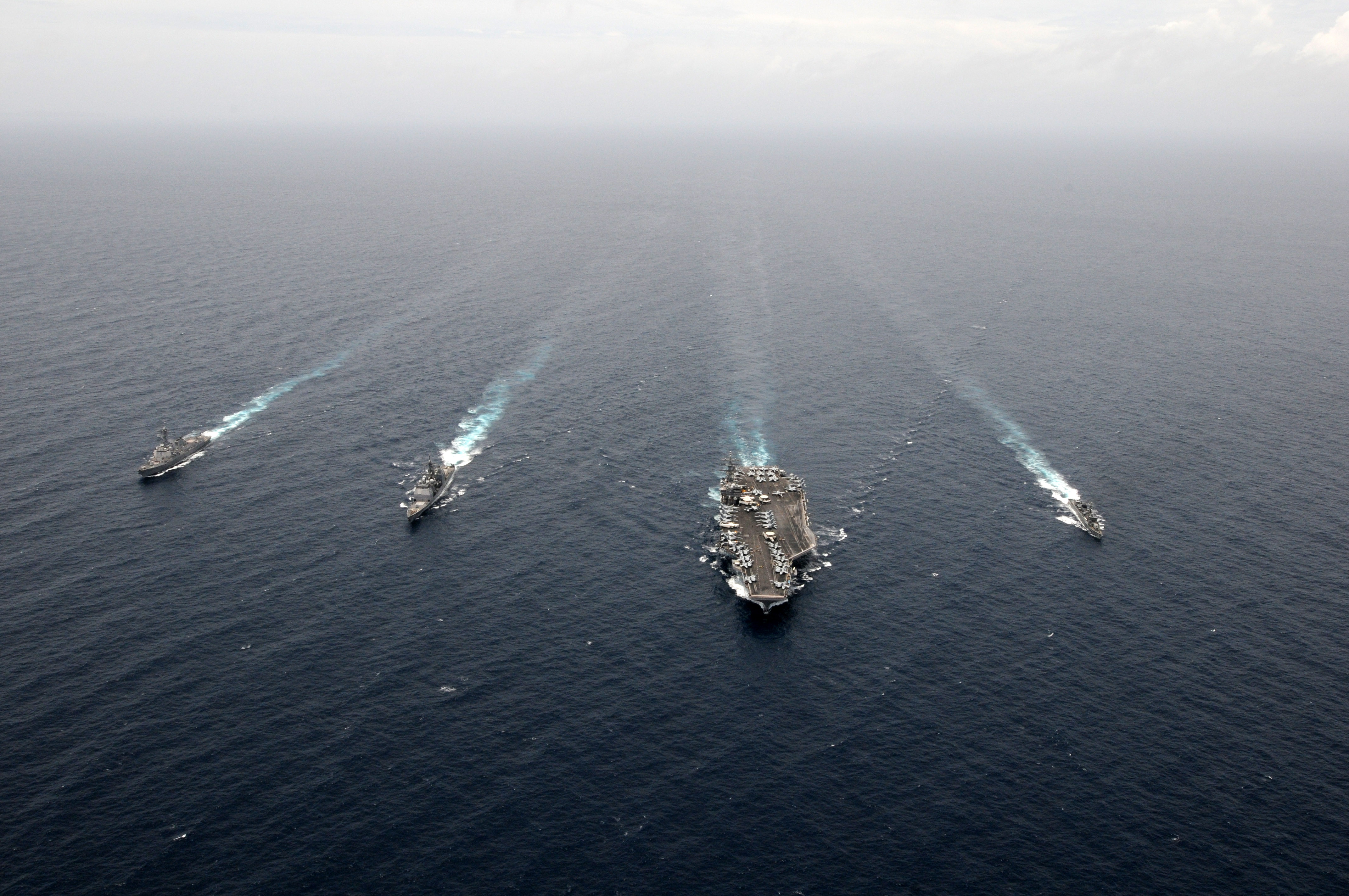 US Navy 090927-N-1635S-259 The guided-missile destroyer USS Gridley (DDG 101)and the Royal Thai Navy frigate HTMS Bangpakong (456) participate in exercises