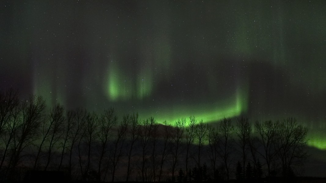 Northern Lights. Taken in St. Andrews, Manitoba (500515) (14078721486)