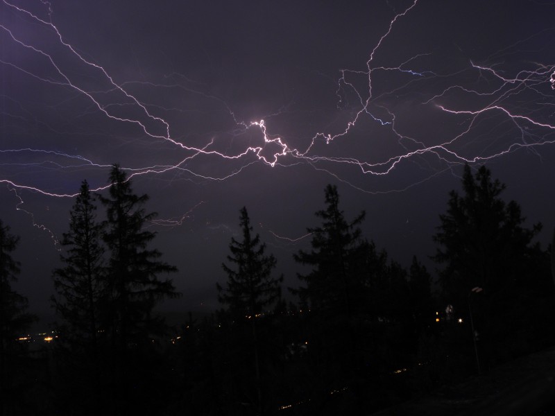 Thunderbolt above Vyšné Hágy