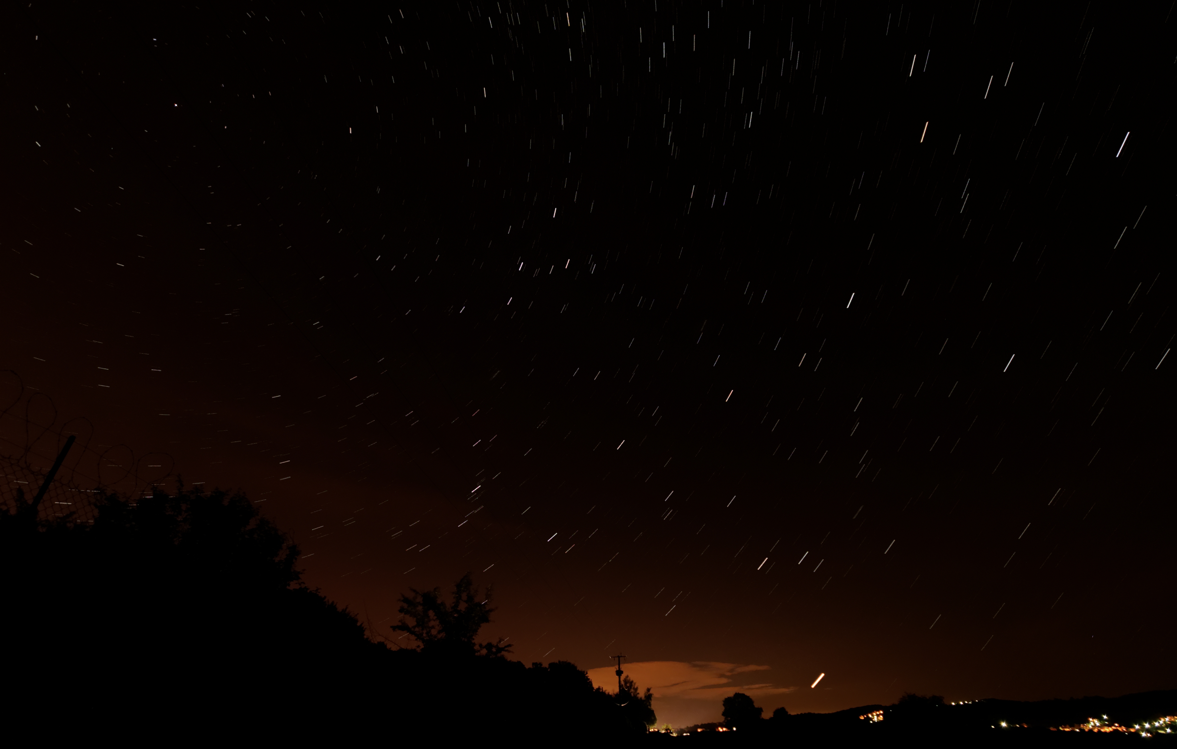 2011-08-06 00-44-00-sky