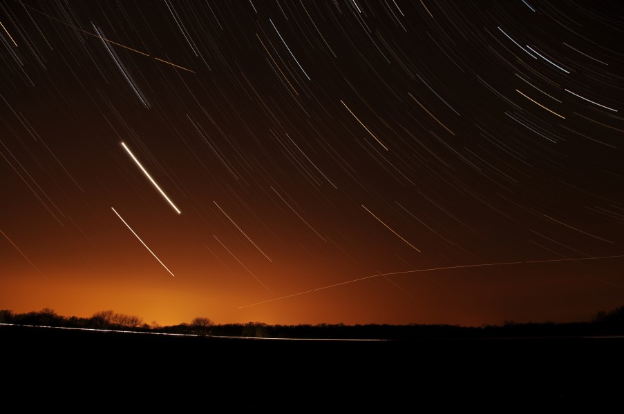 2012-03-21 21-34-00-startrails