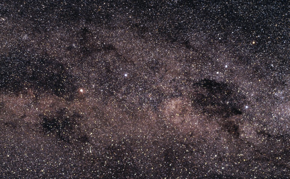 ESO - Alpha Centauri and the Southern Cross (by)