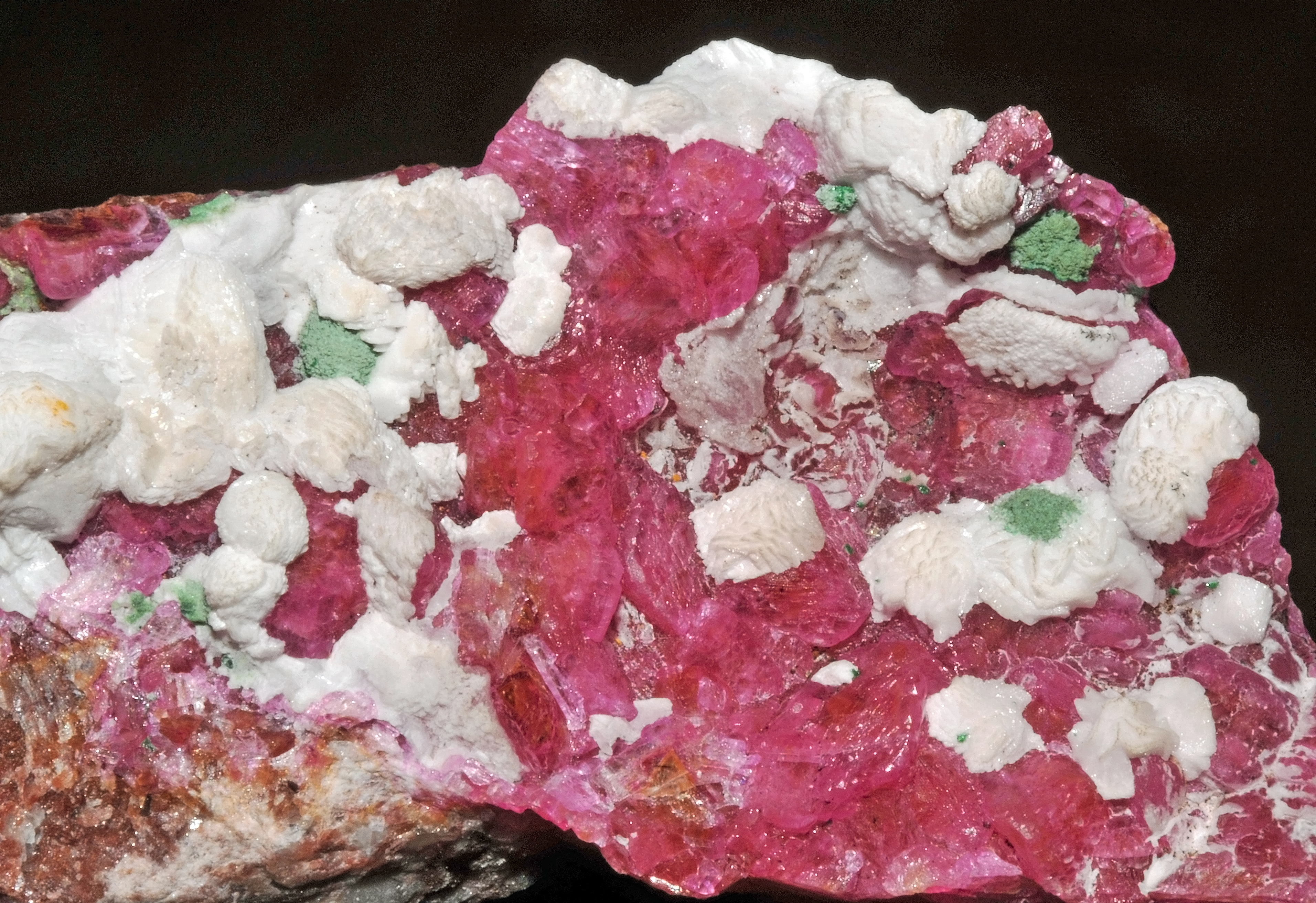 Cobaltocalcite, calcite et malachite (Maroc) 