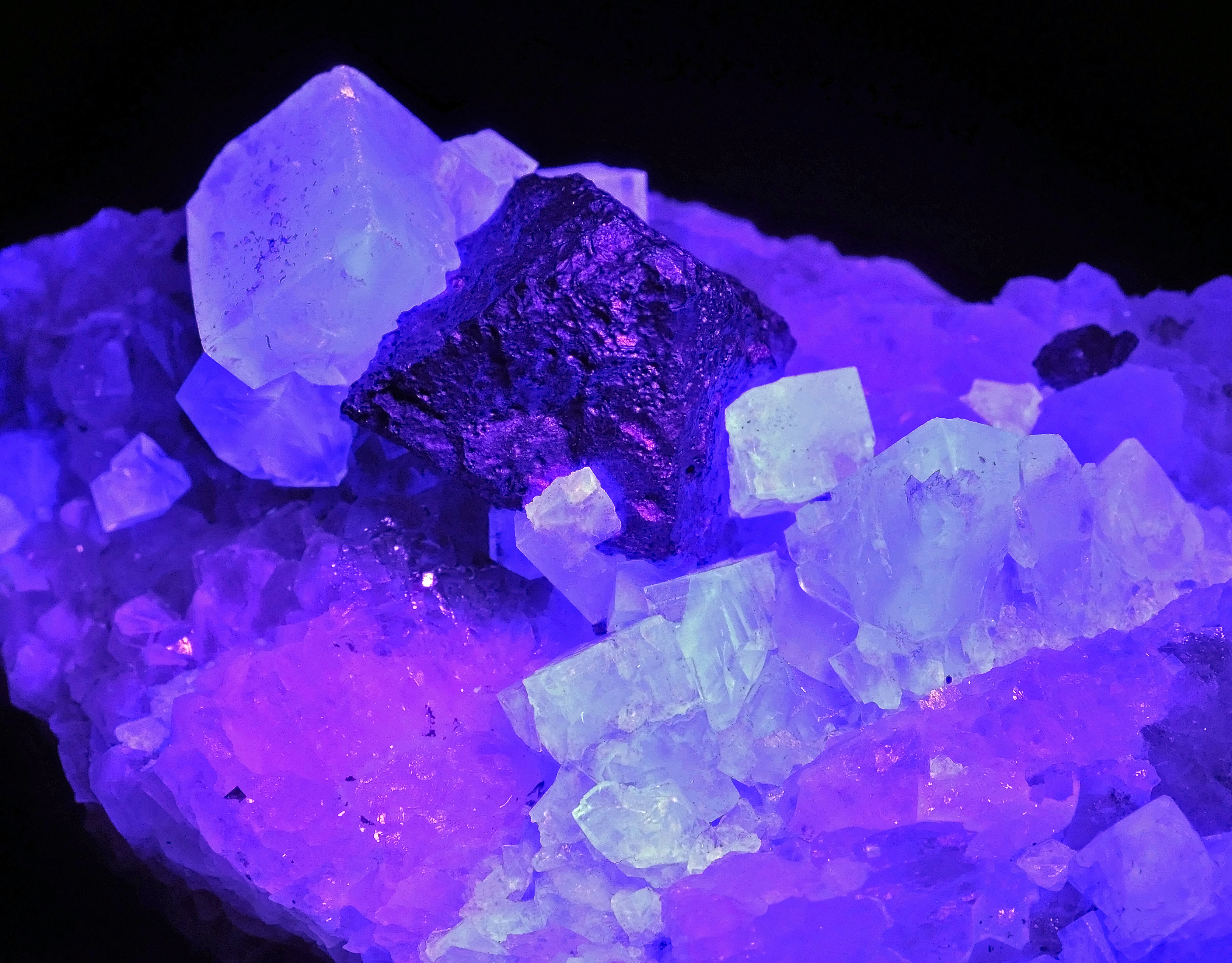 Fluorine et galène sous UV (Angleterre) 