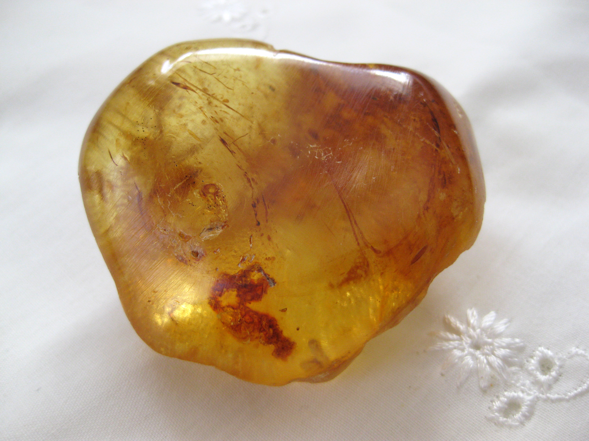 Kauri gum polished side