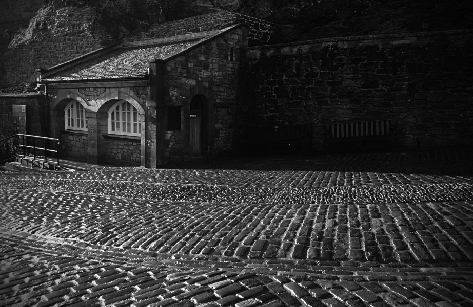 Edinburgh castle pavement