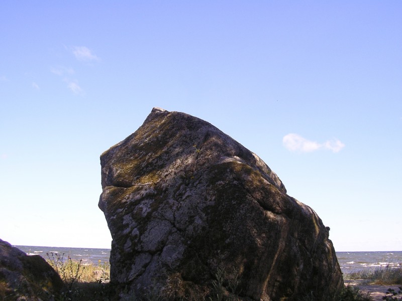 Kaarnakivi Vainupeal 1