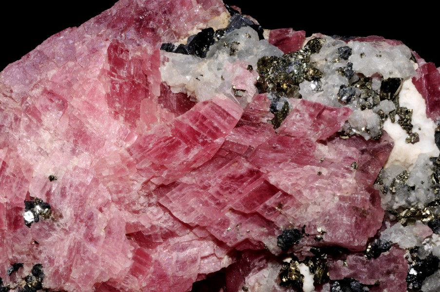 Rhodocrosite, galène, pyrite, fluorine (Chine) 2 