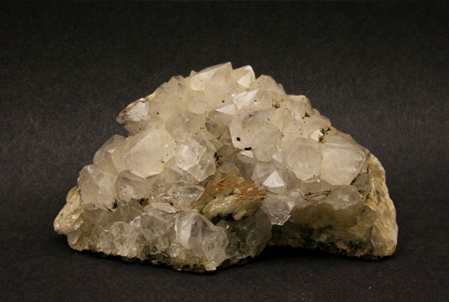 Unknown Quartz crystal 66