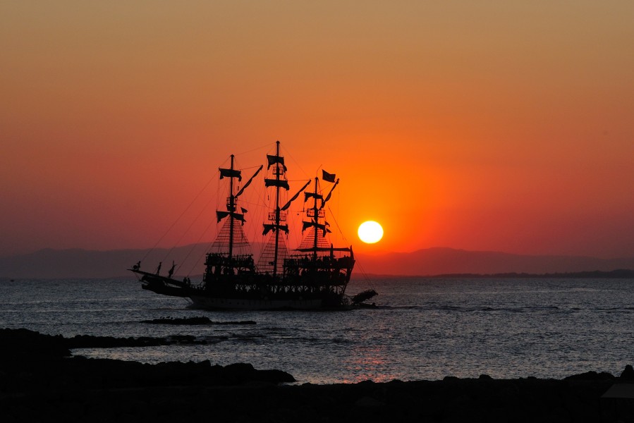 Disco ship in sunset at Side, Turkey (5949597419)