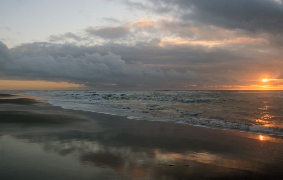 Sunset at Ocean Beach in San Francisco
