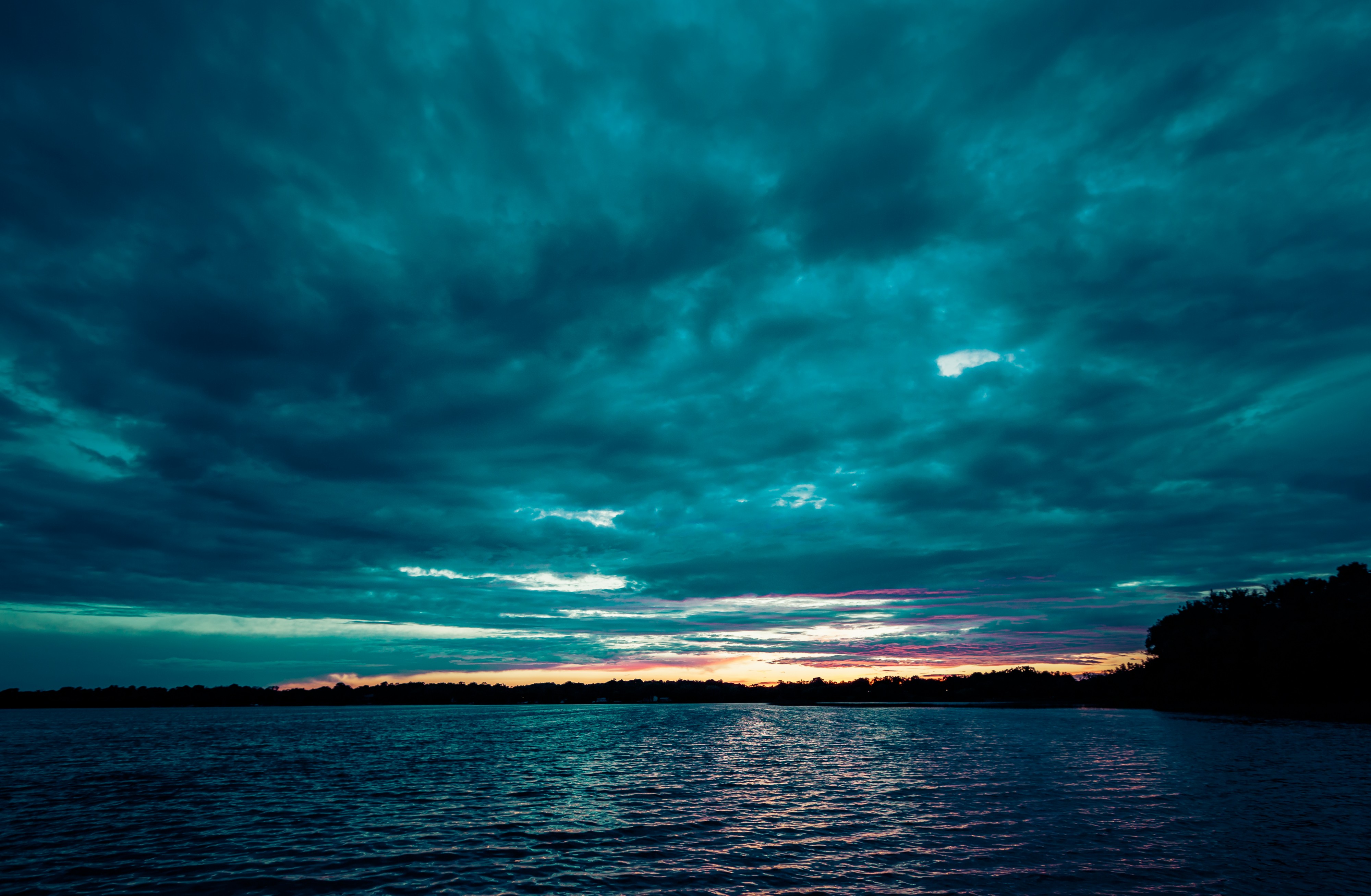 Dusk on Andrew Lake (35242232402)