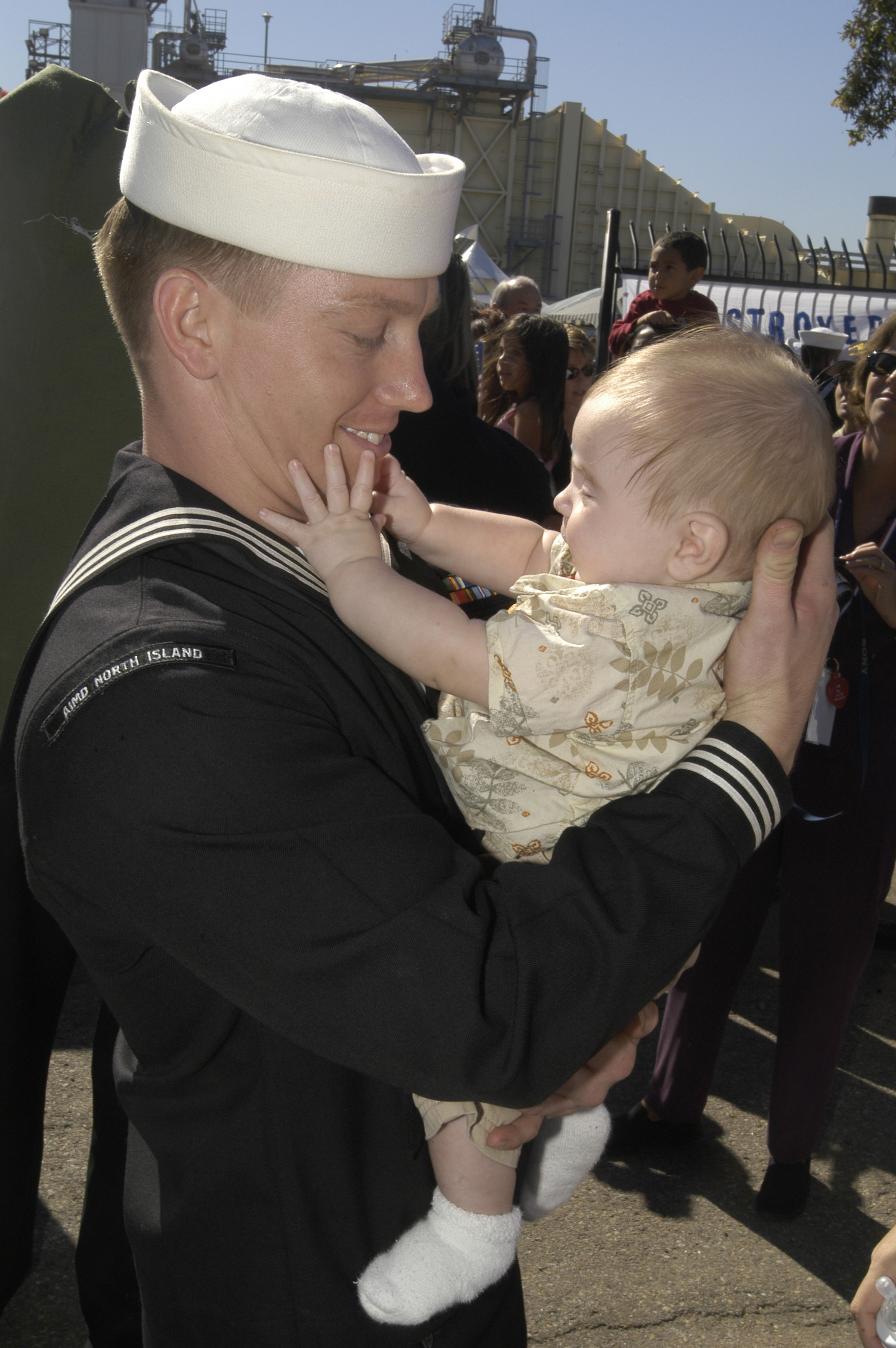 Defense.gov News Photo 041101-N-9214D-049