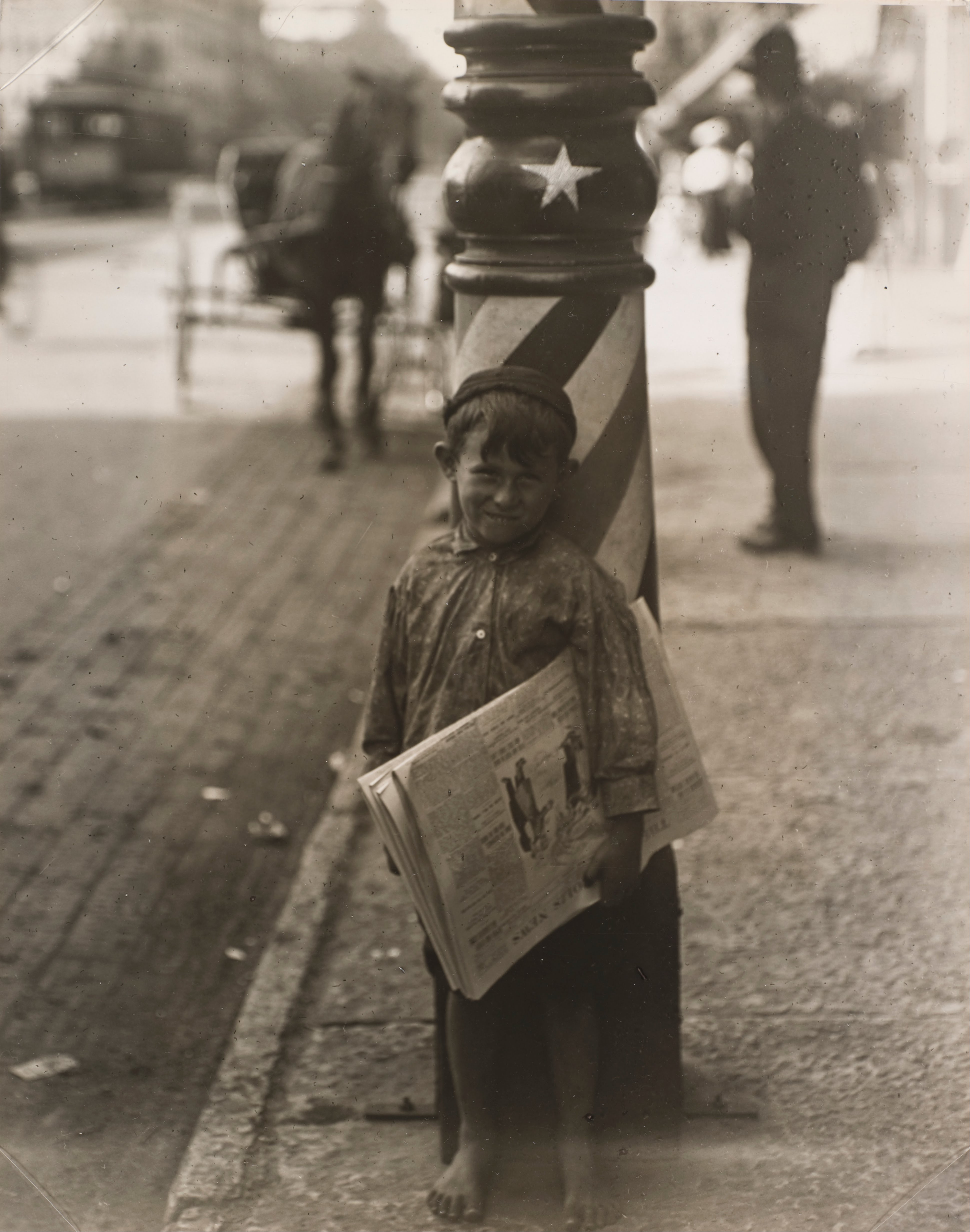 Hine, Lewis Wickes - A Little Shaver, Indianapolis - Google Art Project