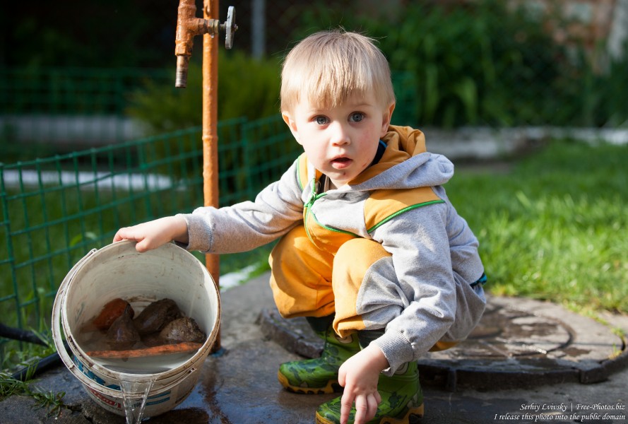 a 3-year-old Catholic boy photographed in May 2016, picture 1