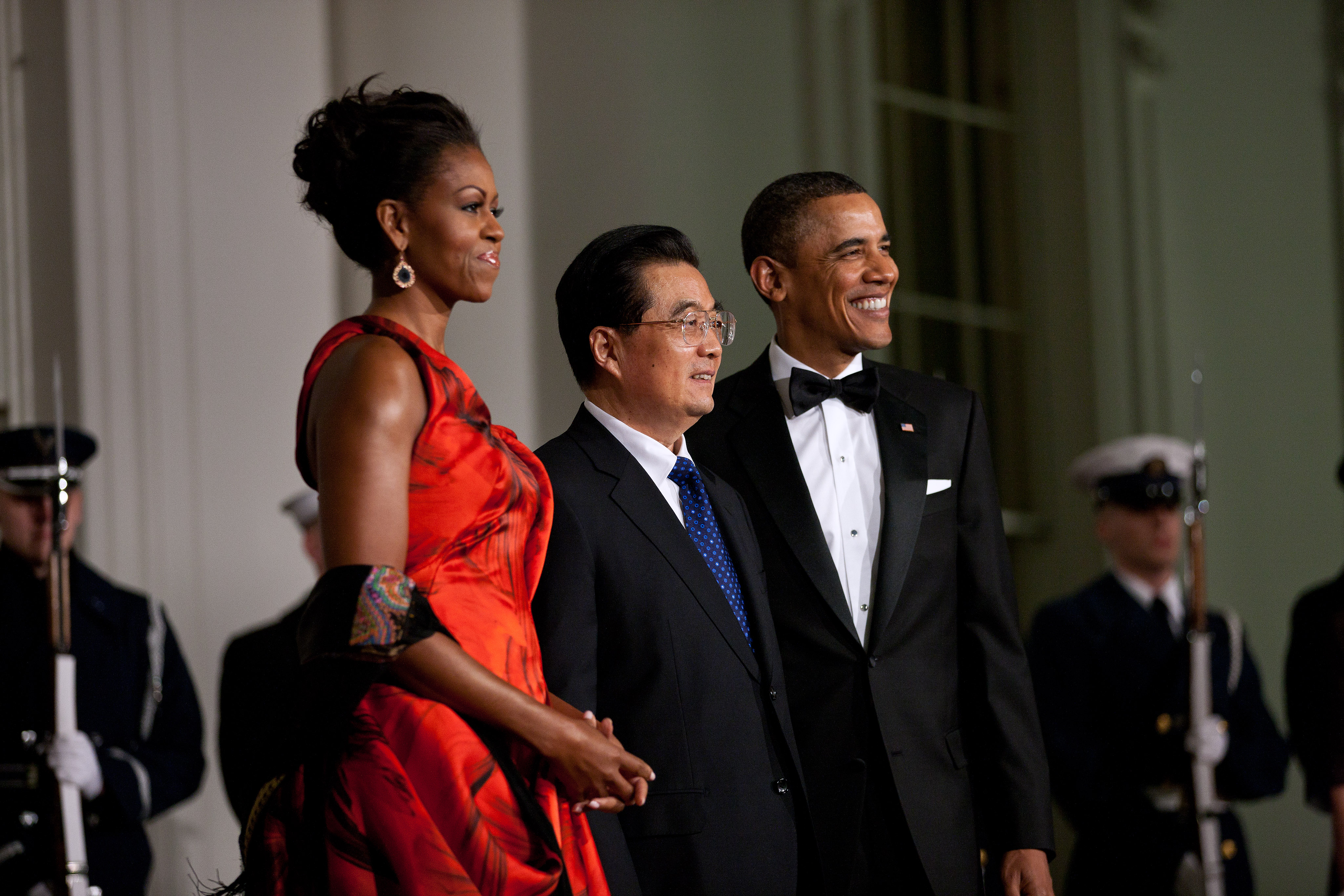 Barack and Michelle Obama welcome President Hu Jintao of China, 2011