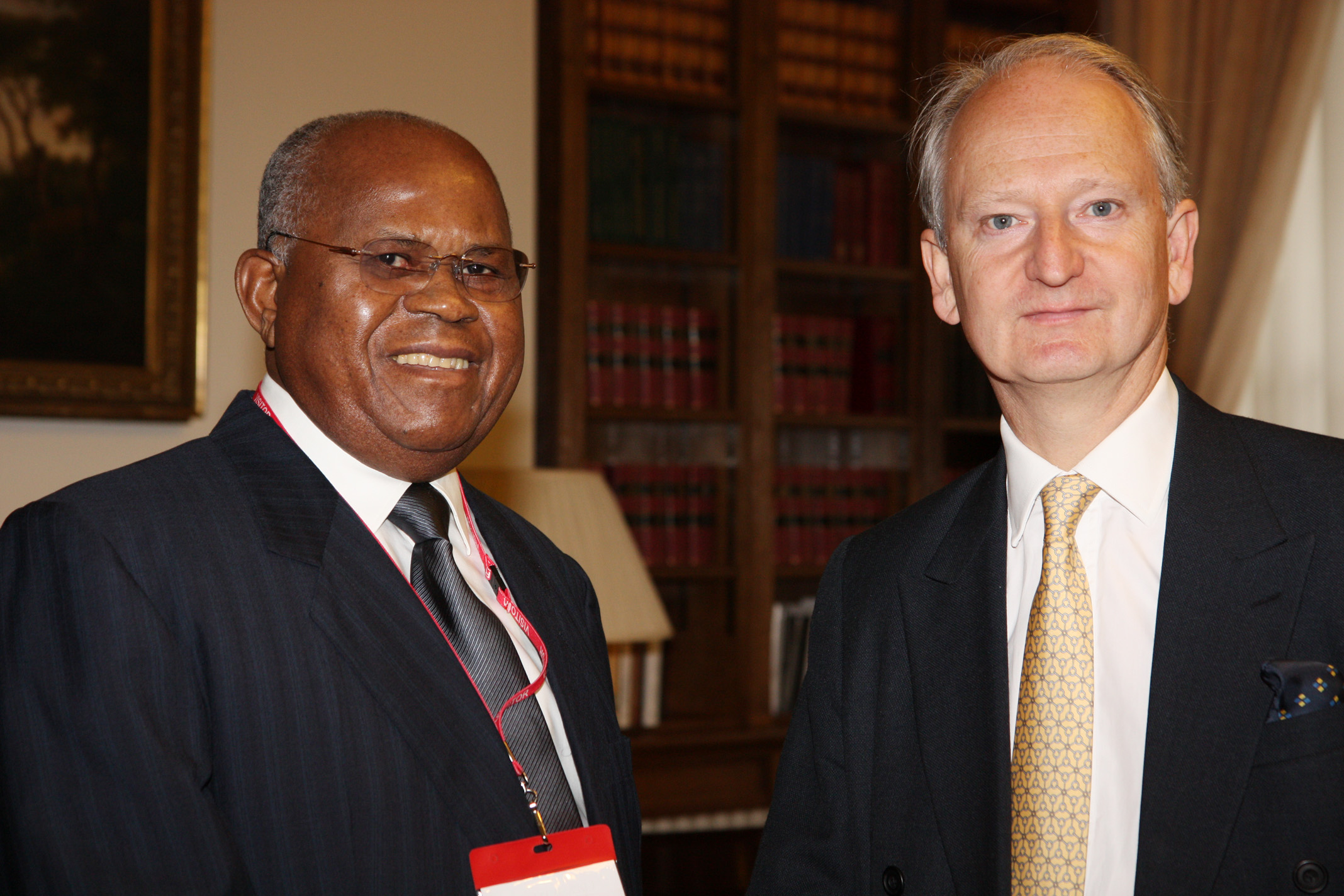 Foreign Office Minister Henry Bellingham meeting Democratic Republic of Congo opposition leader Etienne Tshisekedi in London, 8 June 2011. (5811619100)