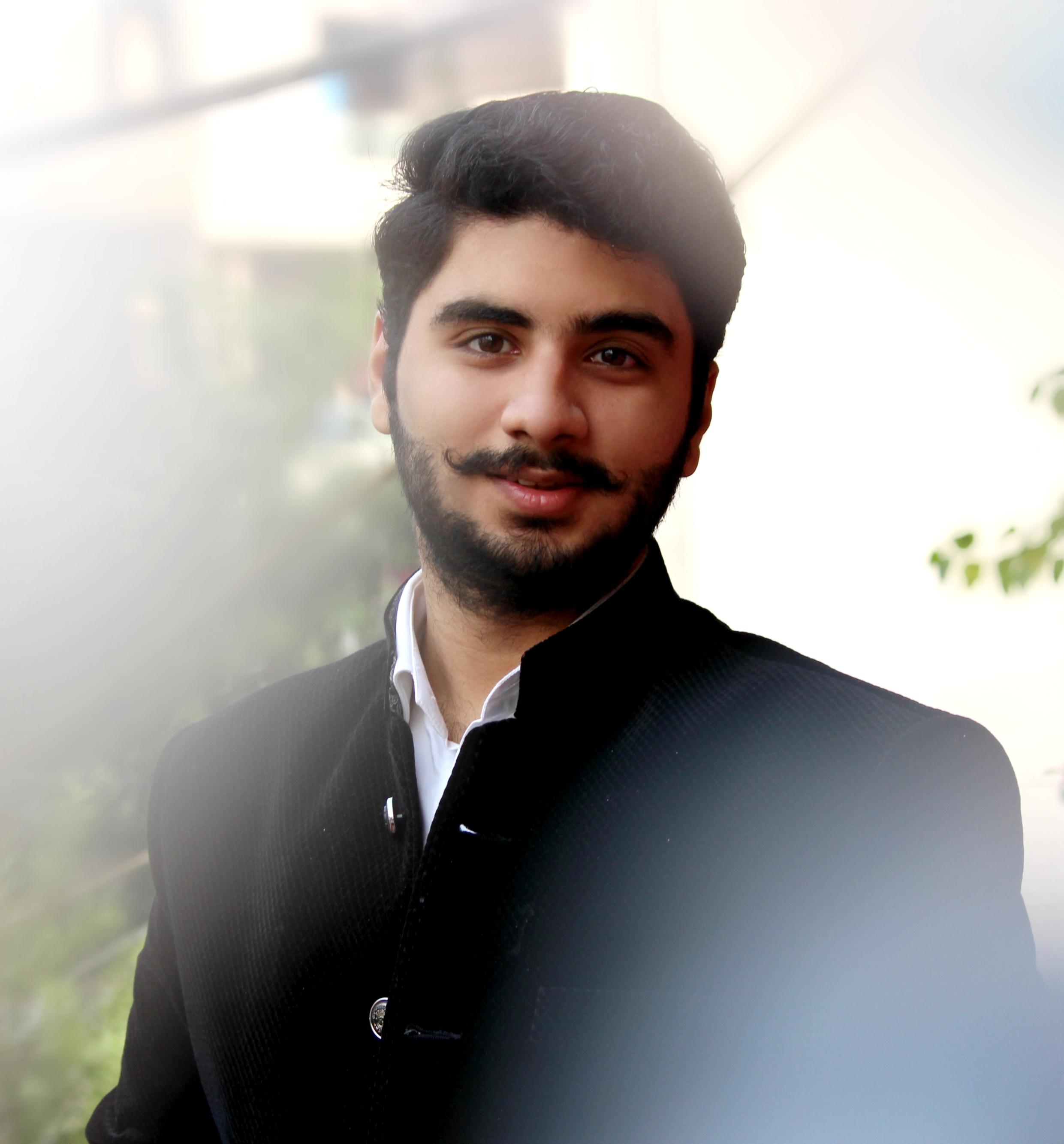 Ishaan Bhalla 28