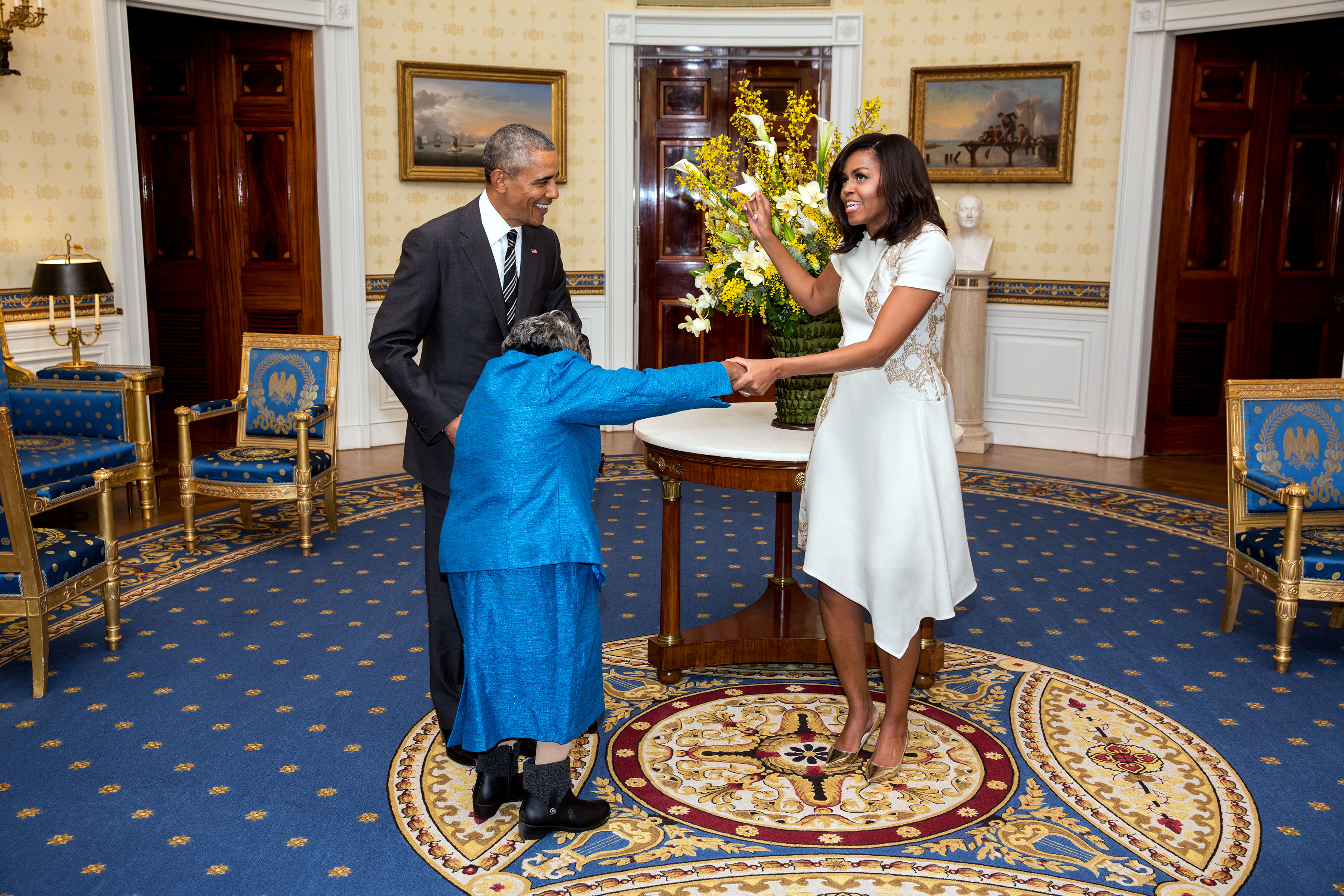 Obamas and Virginia McLaurin 03