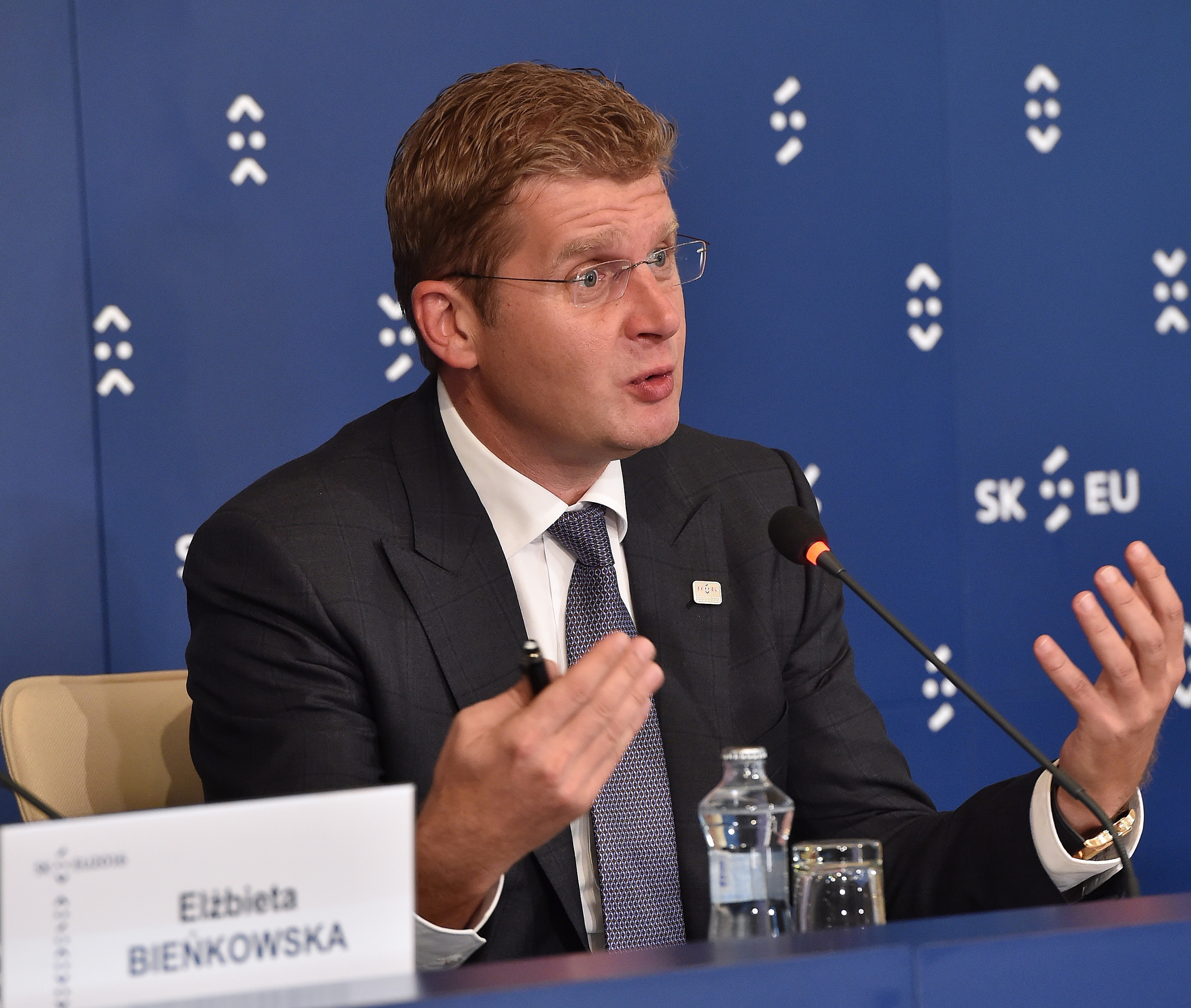 PRESS CONFERENCE 2016-07-18 (28285301332)