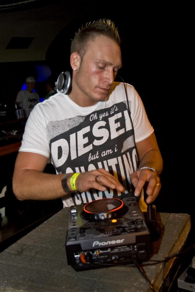DJ Dean Live at Techno4ever net Bday Rave