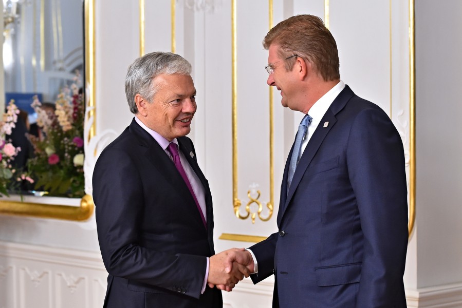 Foreign Affairs Council (Trade) – informal meeting of trade ministers 2016-09-23 (29243865373)
