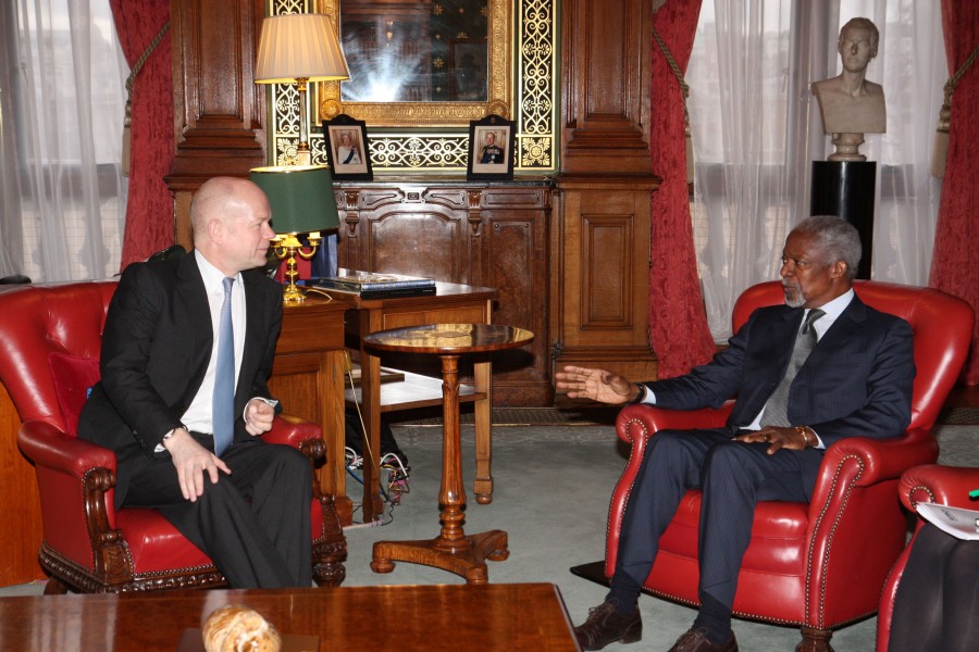 Foreign Secretary William Hague meeting H.E. Mr. Kofi Annan in London, 11 March 2013. (8548486625)