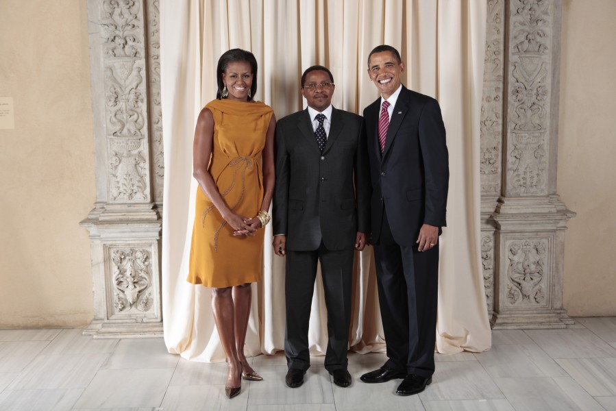 Jakaya Kikwete with Obamas