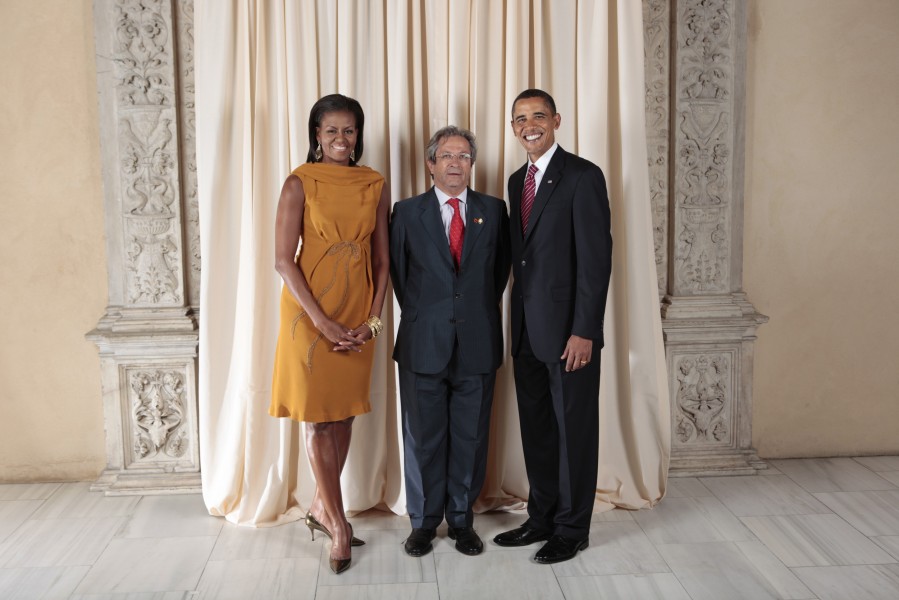 Jose Mario Gioni Carrasco with Obamas