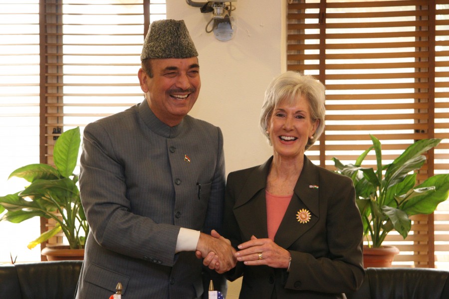 Kathleen Sebelius, Secretary of the U.S. Department of Health and Human Services, met with Ghulam Nabi Azad, Minister of Health and Family Welfare, during her six day visit to India