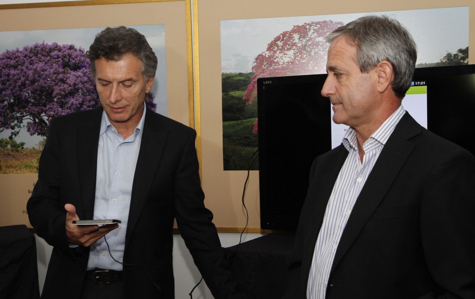 Mauricio Macri presentó aplicaciones tecnológicas para informacion del sistema de bicing (8208446973)