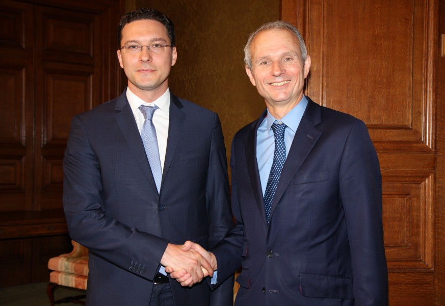 Minister for Europe David Lidington meeting Daniel Mitov, Bulgarian Minister of Foreign Affairs in London, 17 June 2015. (18860977386)
