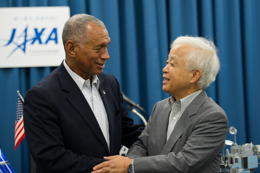 NASA Administrator Bolden with JAXA President Okumura in Tokyo (9815106104)