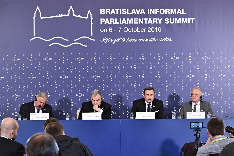 Press Conference - Bratislava Informal Parliamentary Summit 2016-10-07 (30137390116)