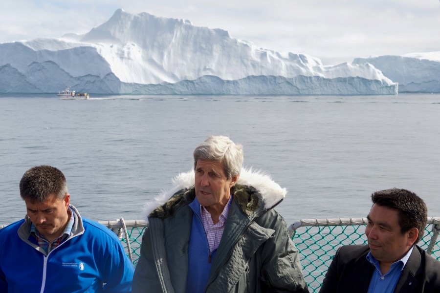Secretary Kerry Addresses Reporters After Receiving a Briefing on Climate Change in the Waters Off Ilulissat, Greenland (27522971000)