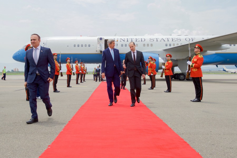 Secretary Kerry Walks with Georgian Foreign Minister Janelidze at the Tbilisi International Airport in Georgia (27510410774)