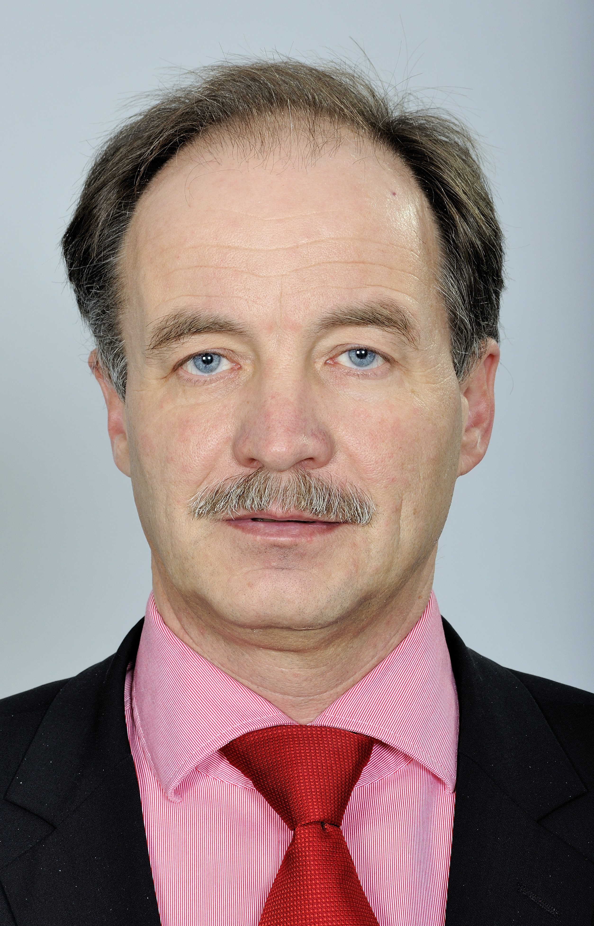 Sven Morlok (Martin Rulsch) 1