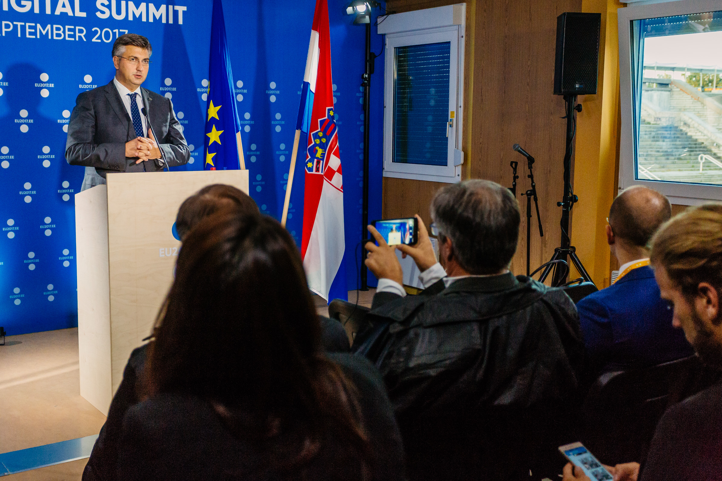 Tallinn Digital Summit. Exit doorstep and member states' press conferences Andrej Plenković (36683947944)