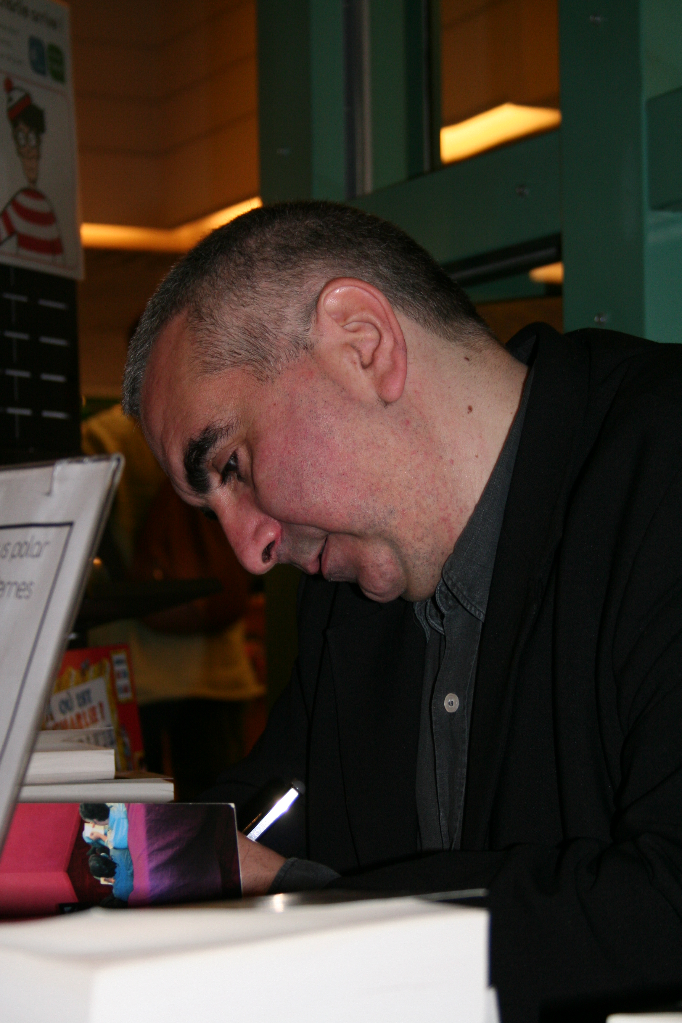 Tonino Benacquista 20060506 Fnac 3