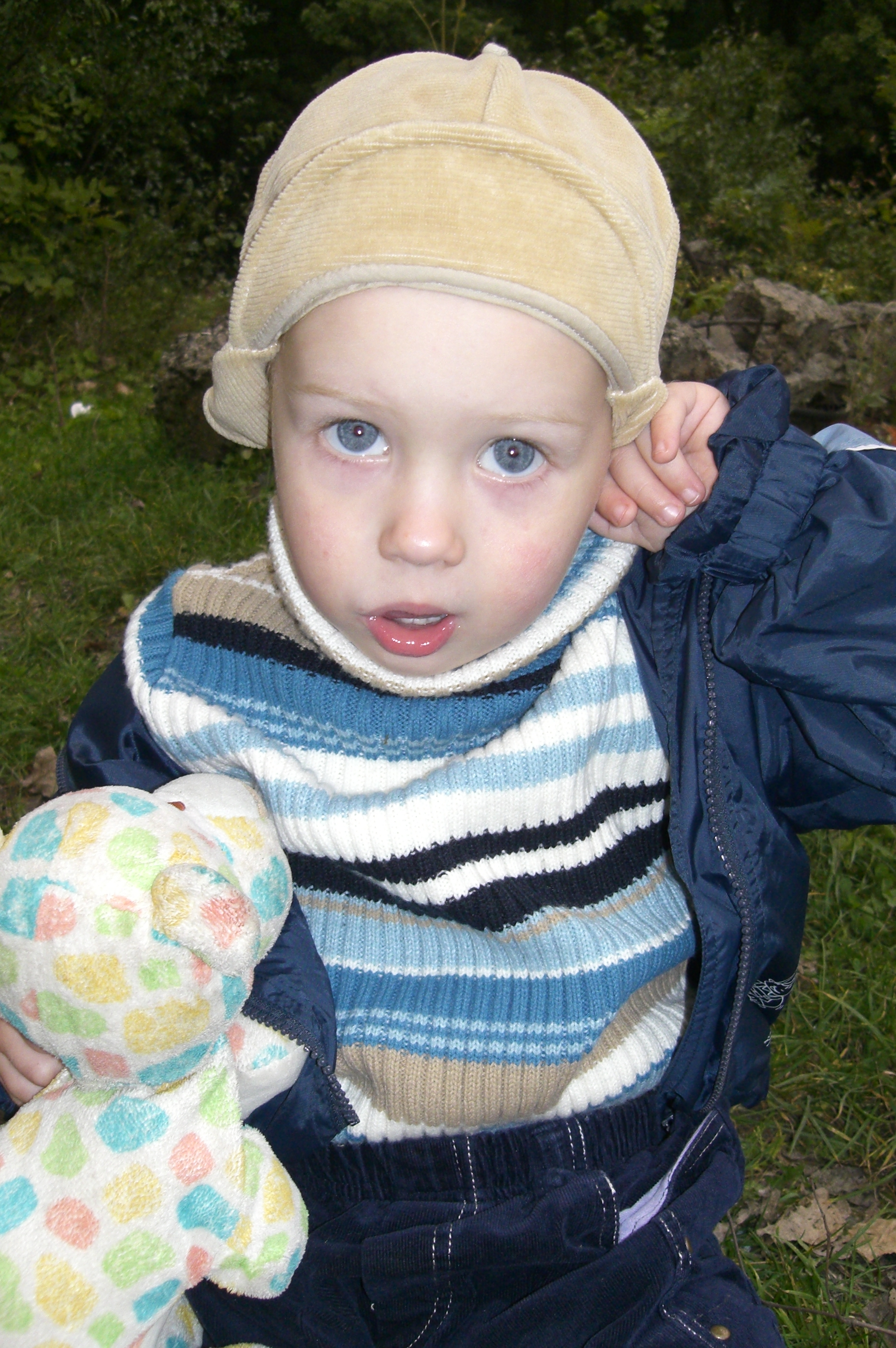A small boy, picture 028