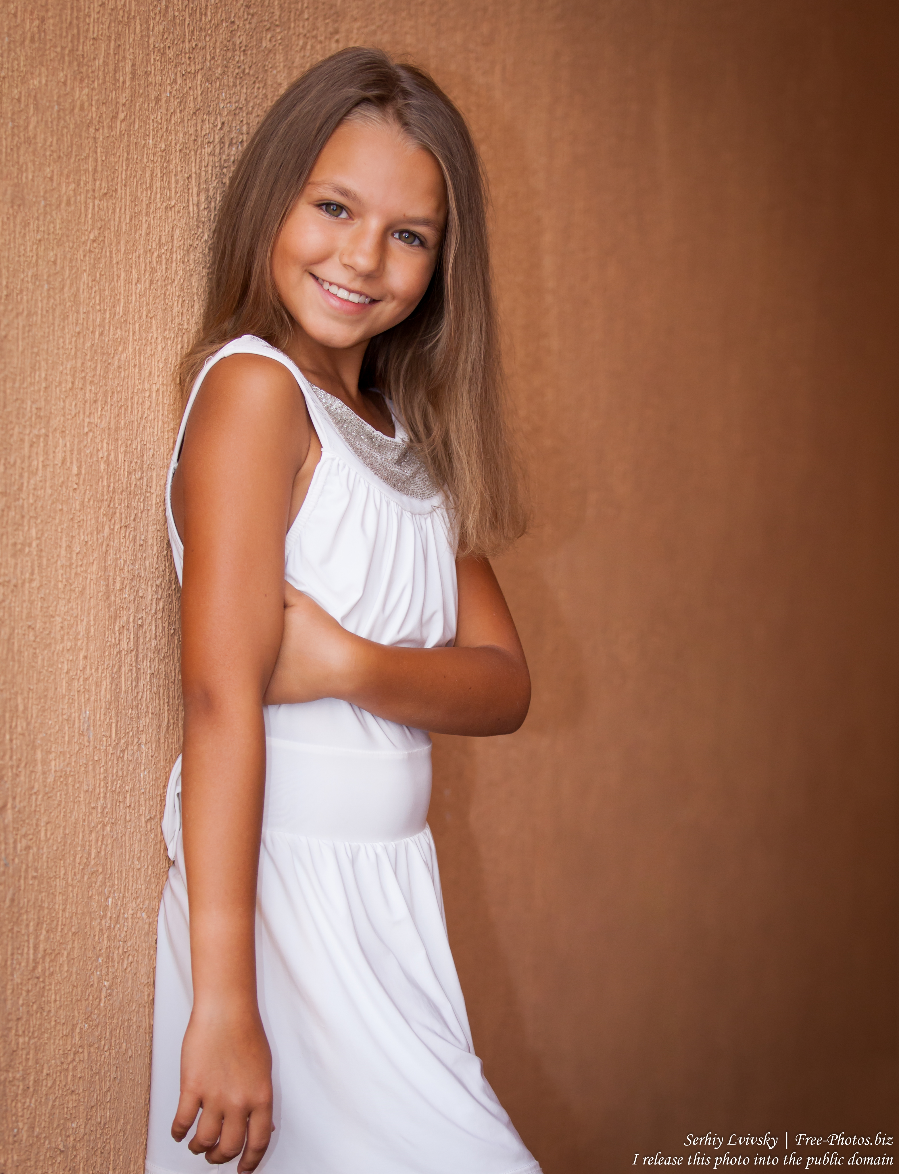a twelve-year-old girl photographed in July 2015 by Serhiy Lvivsky, picture 7