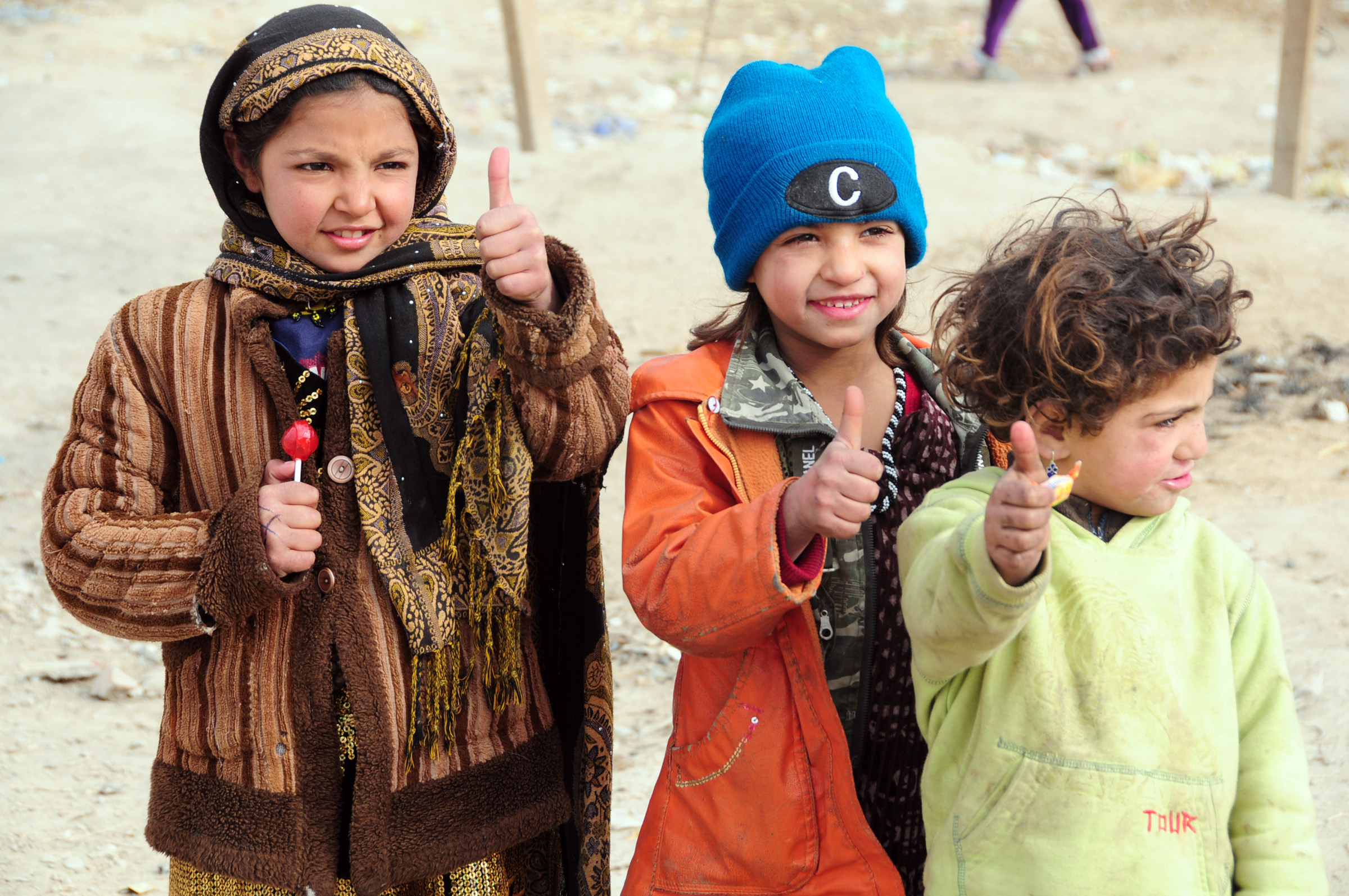 Afghan children showing their thanks to Coalition members (4298554672)