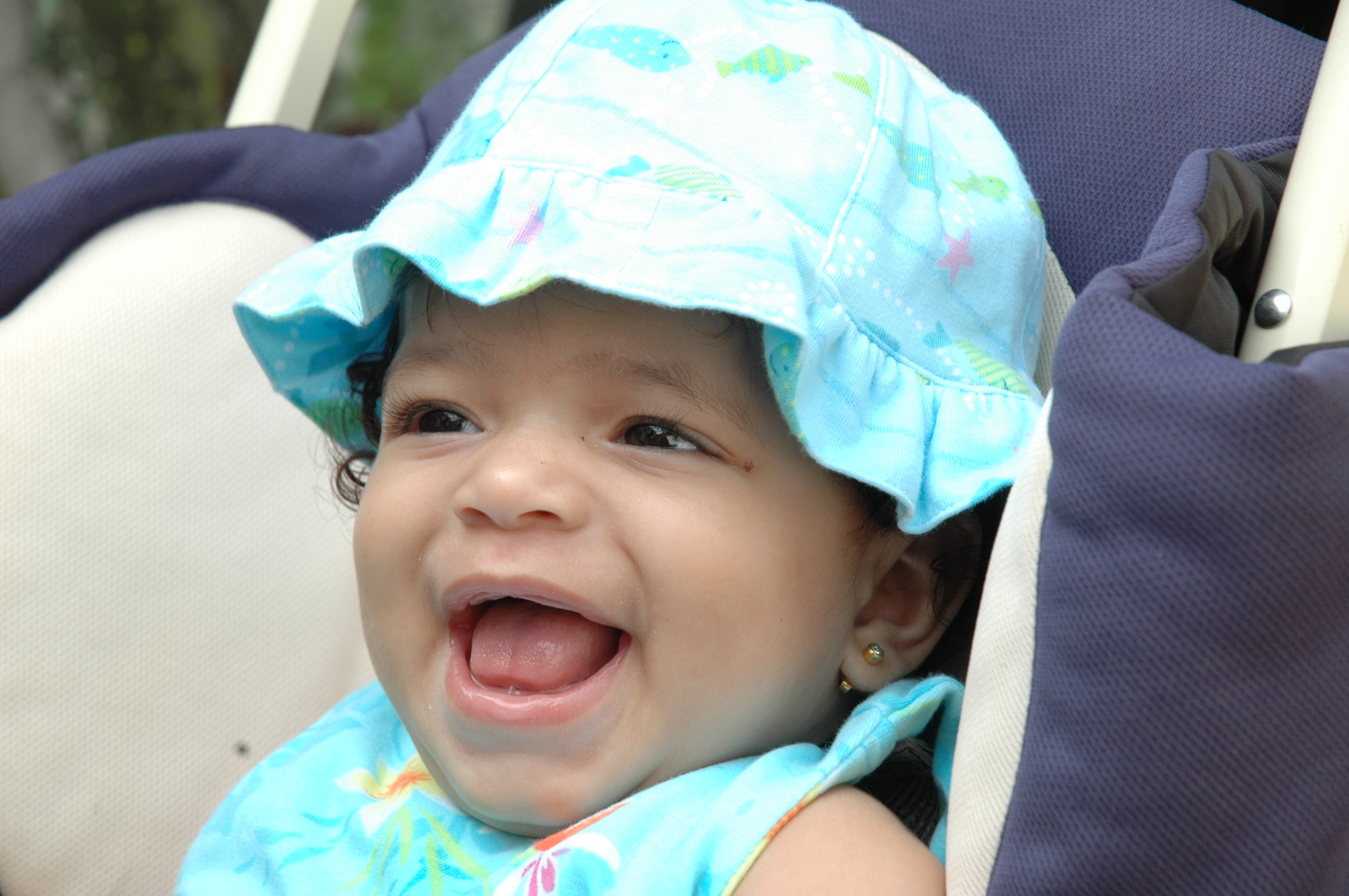 Azul 5 meses de edad