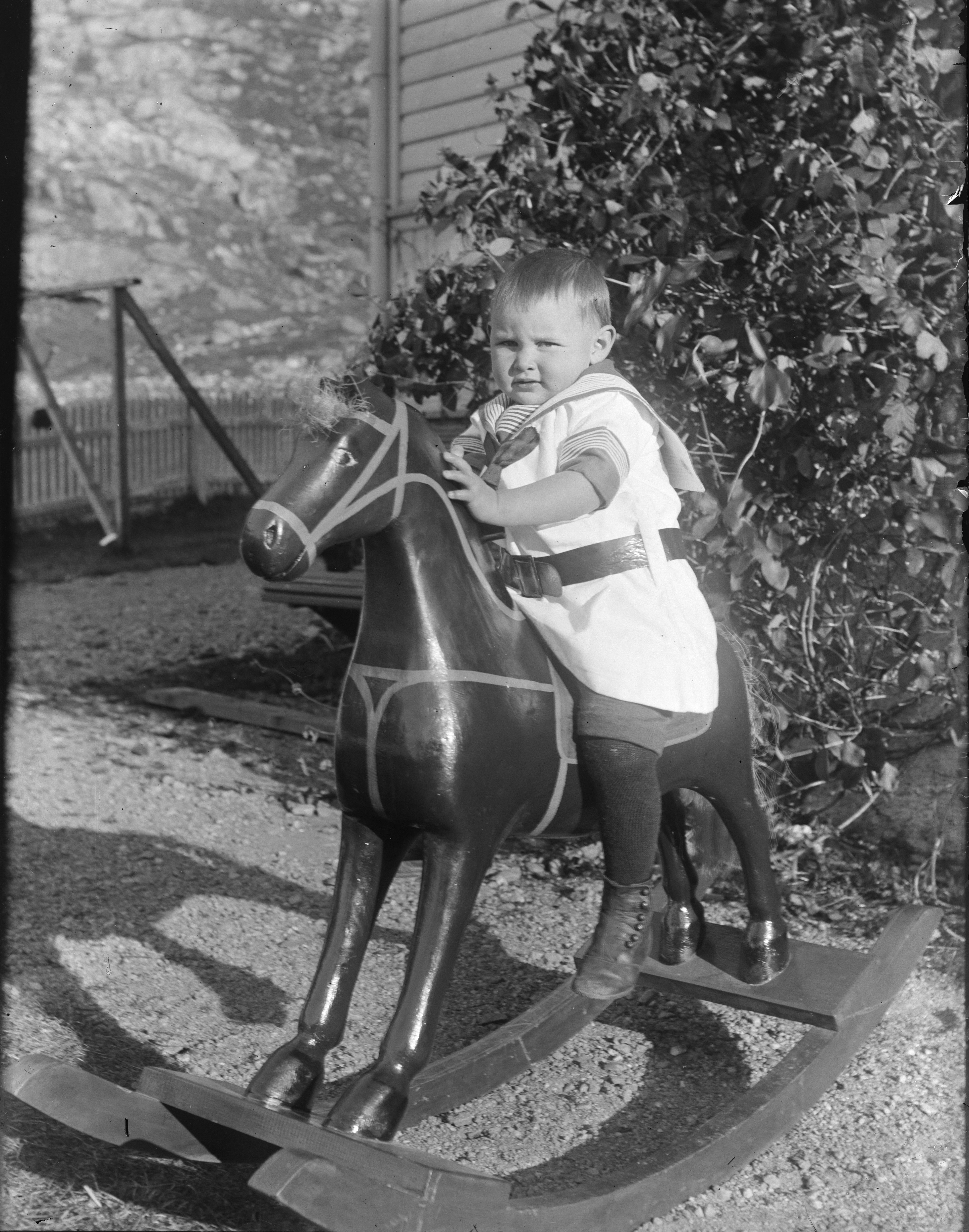 Boy on rocking horse (4545490280)