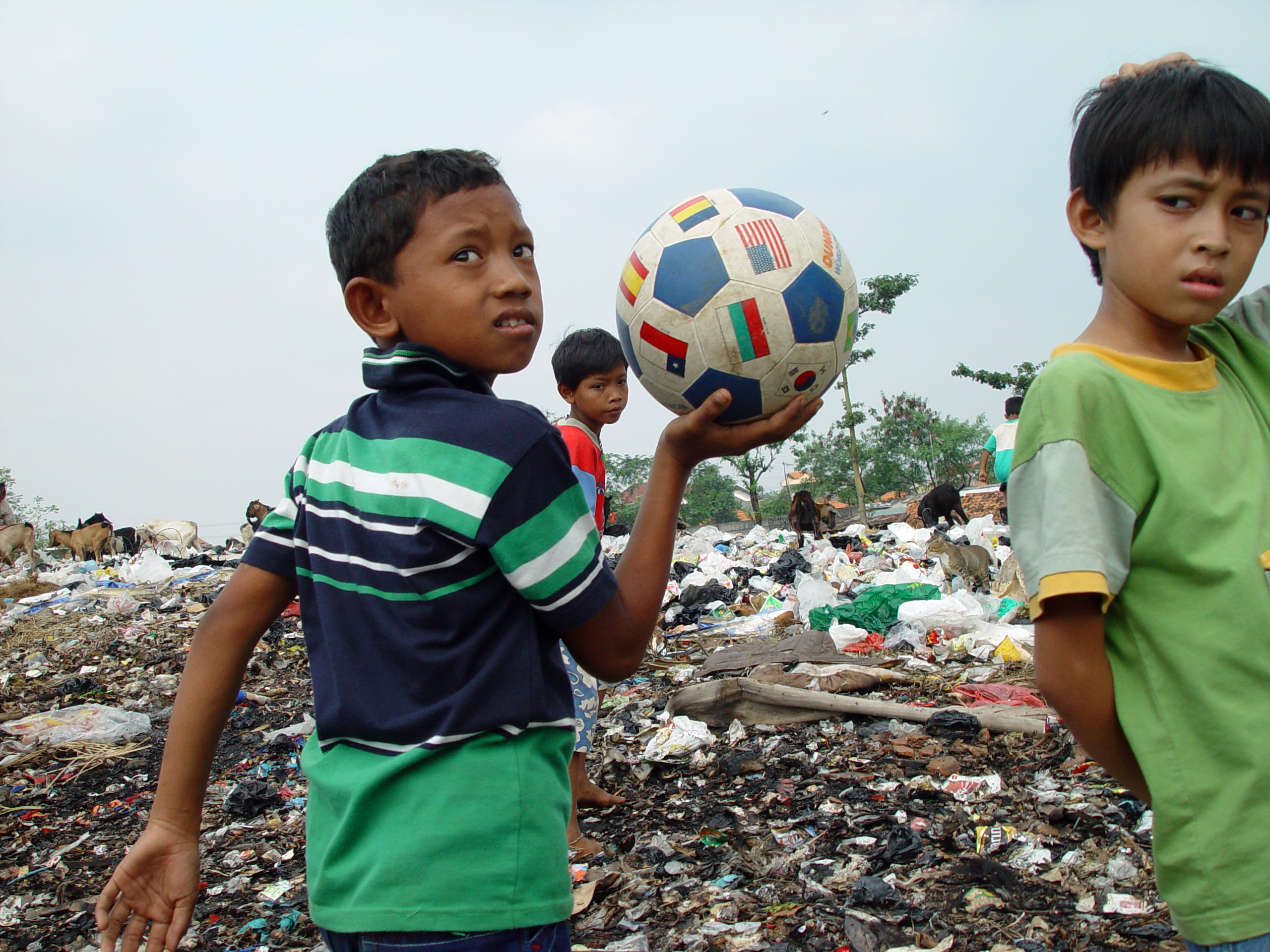 Jakarta slumlife40