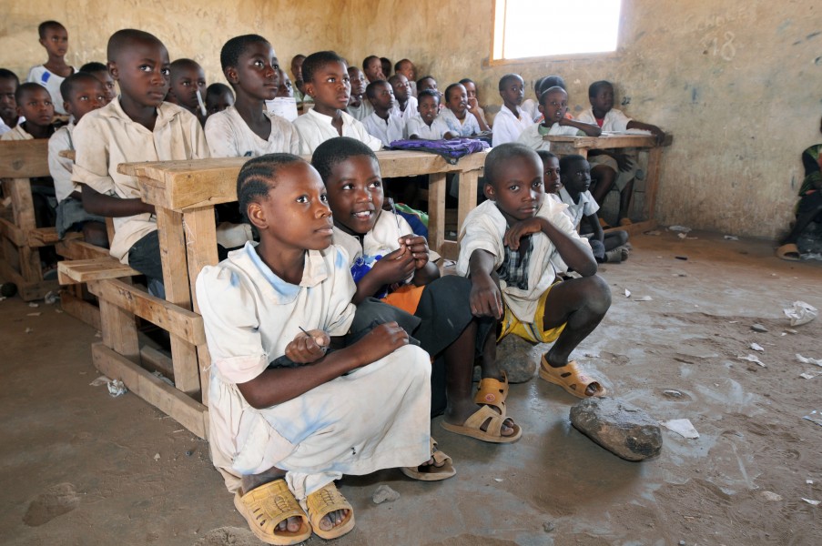 (2011 Education for All Global Monitoring Report) -School children in Kakuma refugee camp, Kenya 1