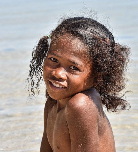 Beach Girl, Ifati, Madagascar (21044053692)
