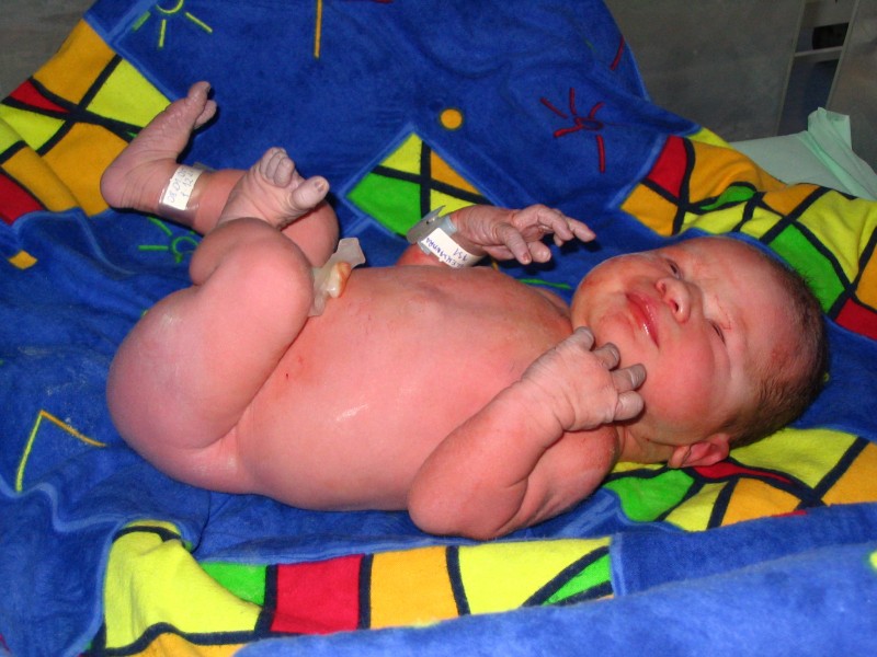Newborn baby-1 hour after