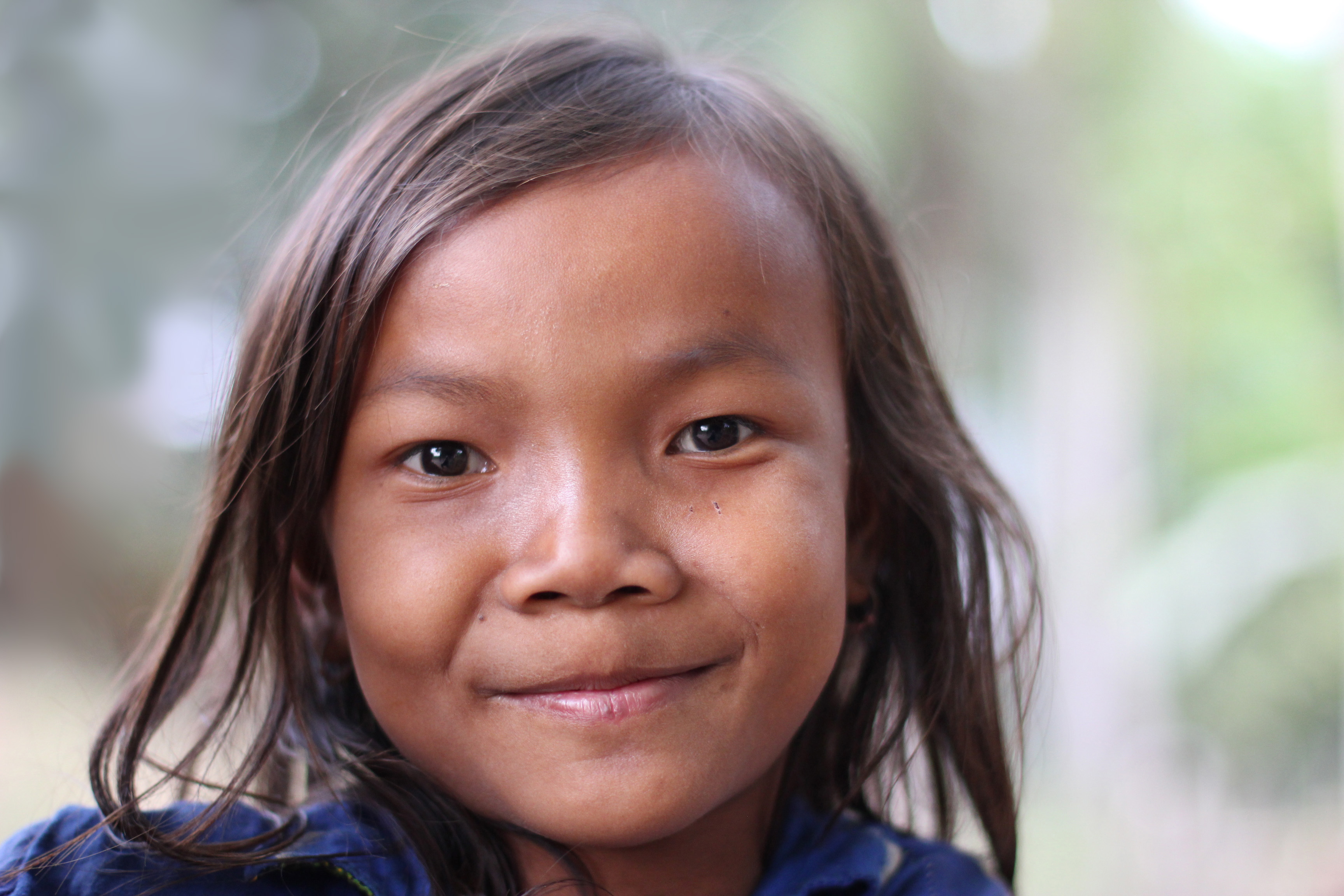 Smiling lao girl